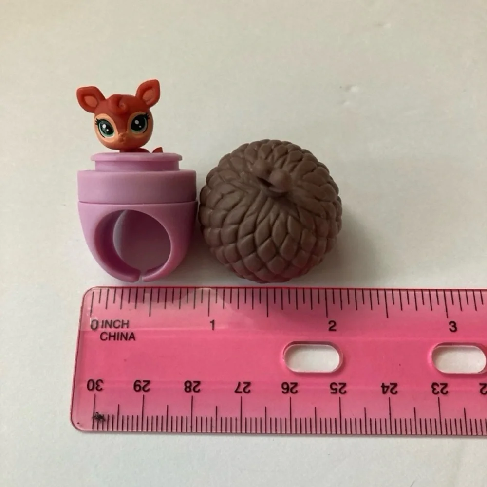 Littlest Pet Shop Teensies Deer With Acorn Wearable Ring